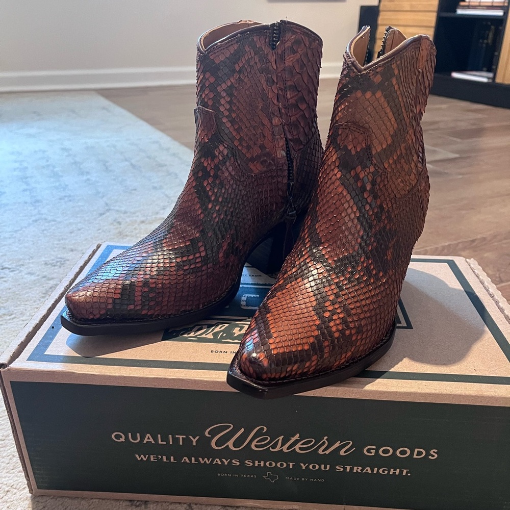 Tecovas The Zoey Python Boots
